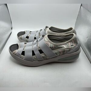 Bzees Frill women’s wedges size 9 wide